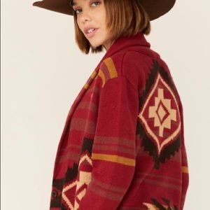 New Pendleton sweater NWT, beautiful design, size large